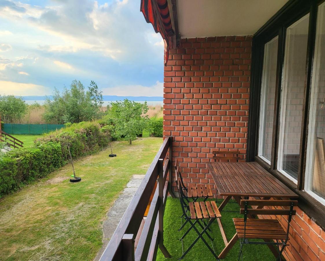 Balatonic Apartman Zamardi Exterior photo